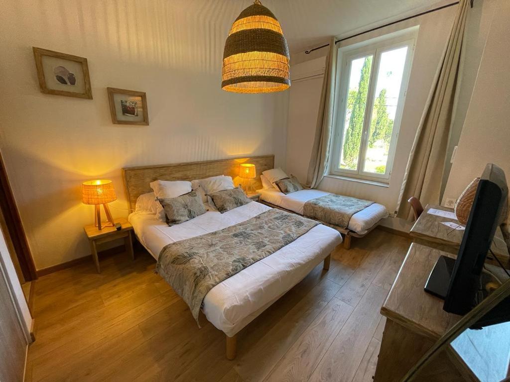 Hotel Mas De Galoffre Ним Экстерьер фото